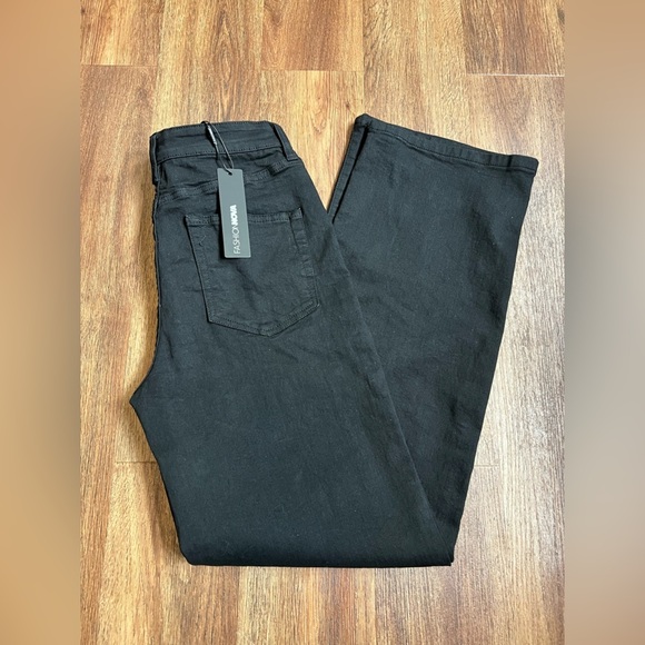 Fashion Nova Black Flare & Wide Leg Jeans size 9 - Picture 9 of 9